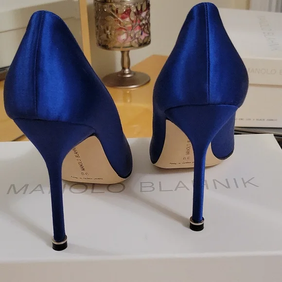 MANOLO BLAHNIK SATINBLUE PUMPS Ft. Square Crystal Buckle- Brand New